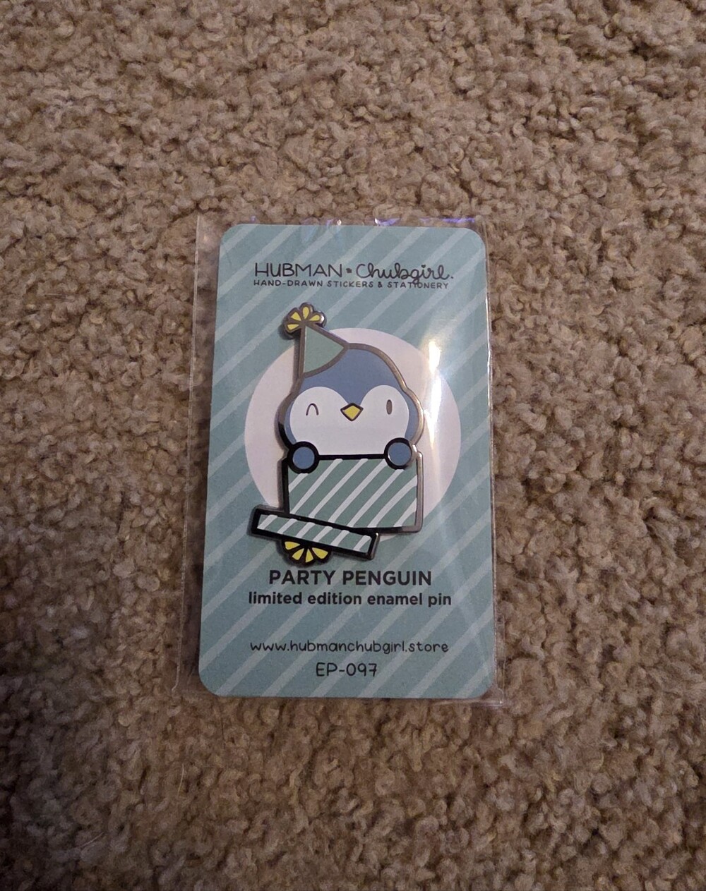 *NEW* PARTY PENGUIN Limited Edition Enamel Pin - Hubman & Chubgirl